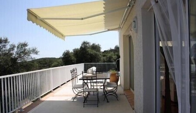 Air-conditioned luxury villa with private heated pool classified tourism *