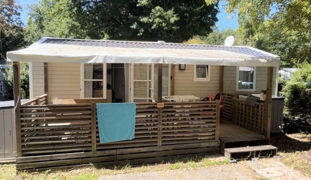 Air-conditioned Mobile Home with 3 Bedrooms – 6 People – Covered Terrace – On the Shore of Lake Aureilhan