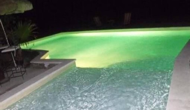 air-conditioned Provencal farmhouse 210m2 alpilles luberon private swimming pool