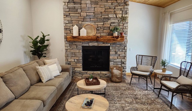 Air Hockey, Family Friendly, Fire pit, Sleeps 18