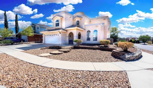 Air Hockey, Pool, Fireplace, Basketball, & more!