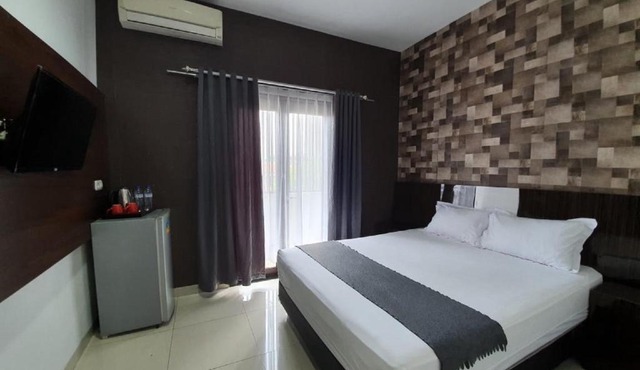 Aira Rooms Anggrek Serat BSD