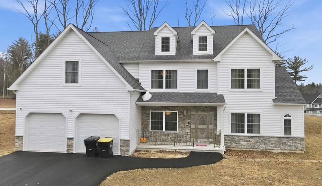 Airbnb Tranquility - Spacious Poconos Home