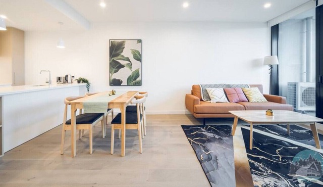 Aircabin | Carnegie | Comfy | 2 Beds Apt +Free PKG