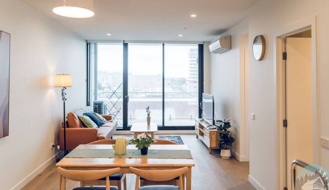 Aircabin | Carnegie | Modern | 2 Beds Apt Parking