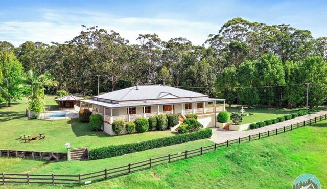 Aircabin - KANGY ANGY - Rural Retreat 4 Bedrooms