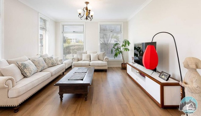 Aircabin | North Kellyville | Comfy | 4 Beds House