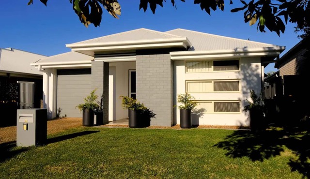 AirCon House Near Westfield North Lakes nn