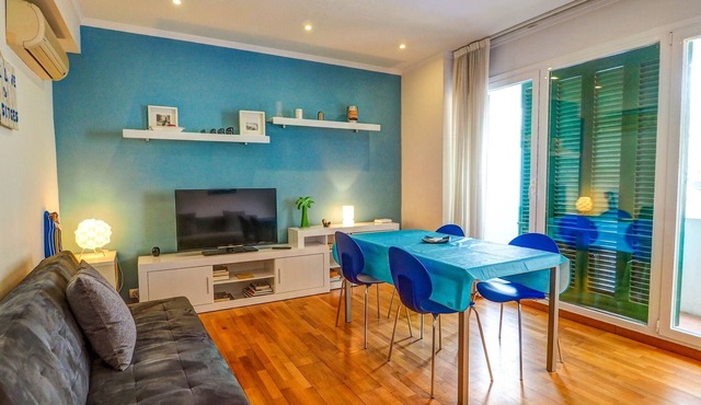 Aire Apartment by Hello Homes Sitges