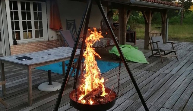 Airial Landais Dans la Forêt, Pour Vacances au Calme Face aux Pins
