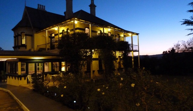 Airlie House Motor Inn