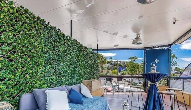 Airlie Sun & Sand entire complex