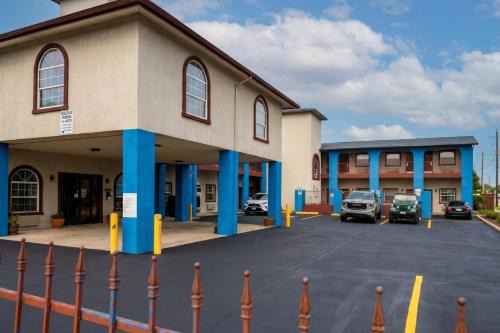 Airport Inn & Suites South Padre Island I 37