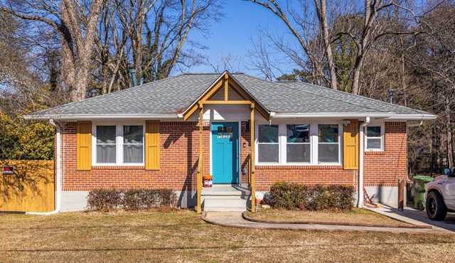 Airport-Side Escape | 18 Min to World Cup Stadium