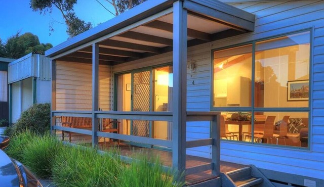 Airport Tourist Village Melbourne