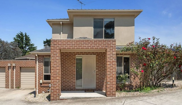 Airport West Stunner by Ready Set Stay- Close to Melb Airport & Pet Friendly