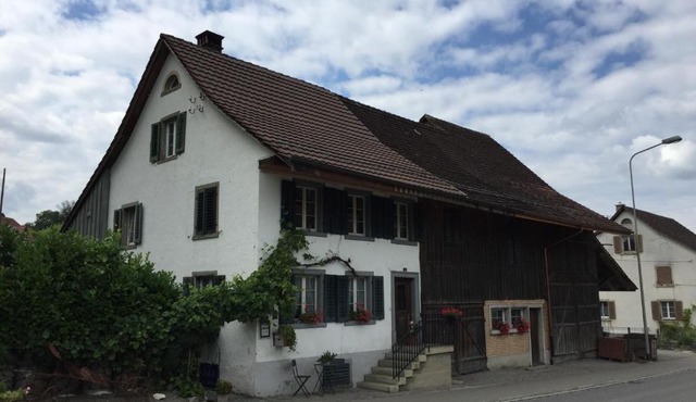 Airport Zürich Elwiras B & B