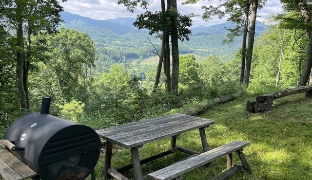 Airstream- 6 acre site with incredible views