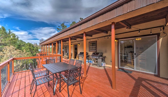 Airy Alto Escape: 1 Mi to Ruidoso Winter Park