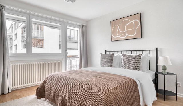 Airy Altstetten 1.5 Room w/Storage & W/D, nr Local Market, by Blueground