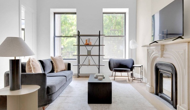 Airy Cobble Hill 3BR w/W/D, near Carroll Park, by Blueground