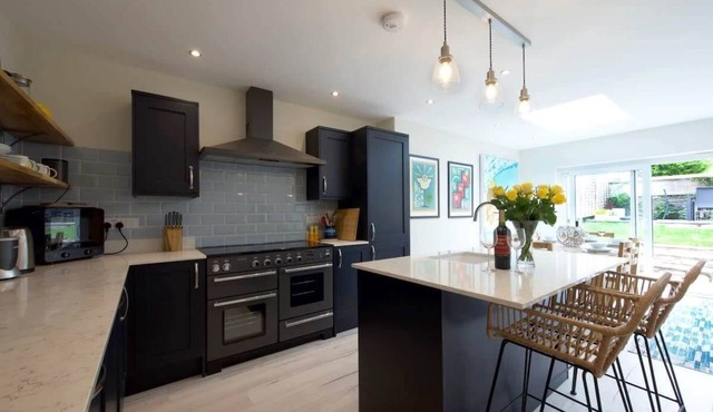 Airy House & Garden, 5 min Drive to Saunton Sands