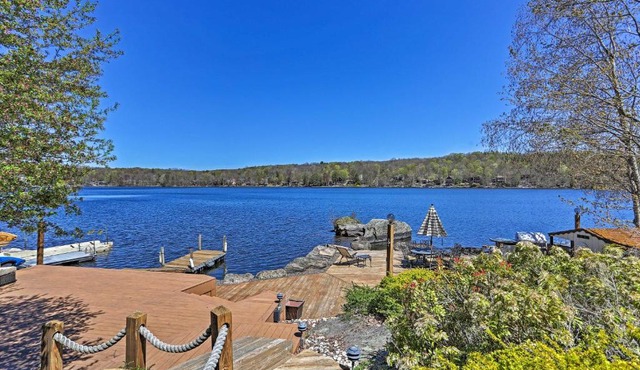 Airy Lake Ariel Home with Private Dock and Kayaks!