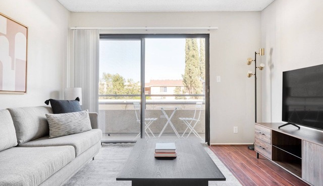 Airy North Hollywood 2BR w/Gym & Pool, near TJ & shops, by Blueground