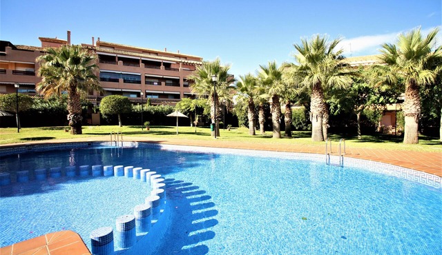 Airy three-bedroom apartment in Cabo de Palos