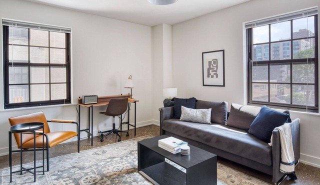Airy Uptown 1BR w/ Fire Pits & Indoor Pool, nr Beach, by Blueground