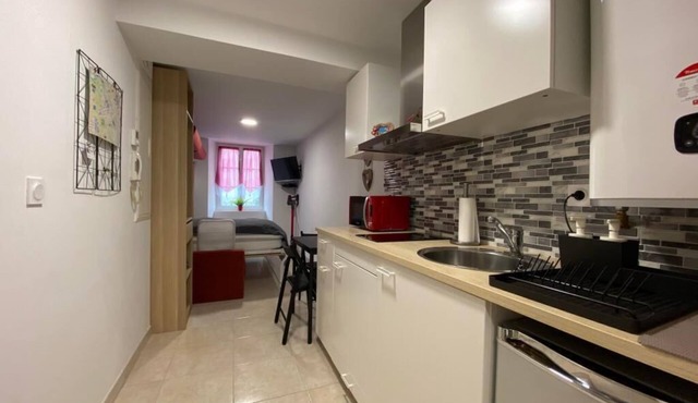 Aitzina Studio - Downtown
