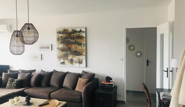 AIX EN PROVENCE, LE8, APARTMENT FOR 4 PEOPLE, FULLY EQUIPPED, WIFI AND AIR CONDITIONING, VIEW