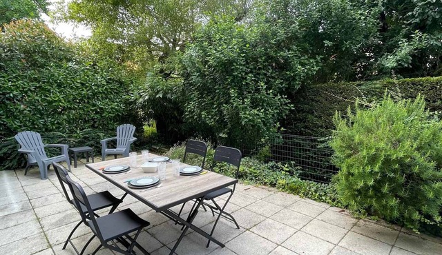 Aix-les-Bains T3 with terrace, parking and pets allowed