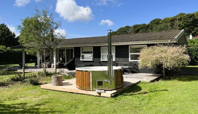 "Aksa" - 400m from the sea by Interhome