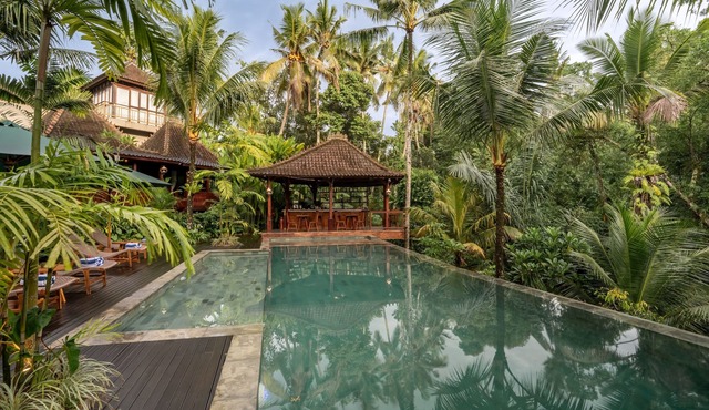 Aksmi Suites & Villas