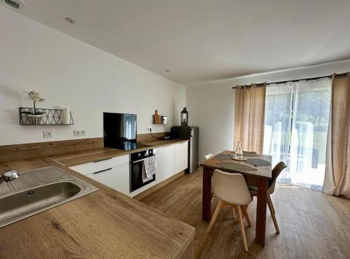 Al País Del Mesturet