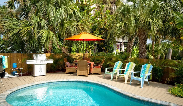 Al's Dream! LOCATION - Just Steps To The Beach!