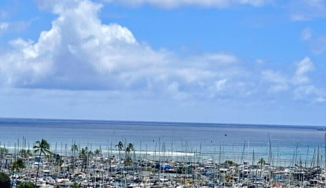 Ala Moana Hotel @10FL R4 Studio - Partial Ocean 2beds4person