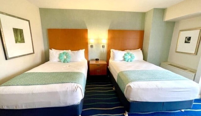 Ala Moana Hotel 15th FL R1 2DoubleBeds 4Person