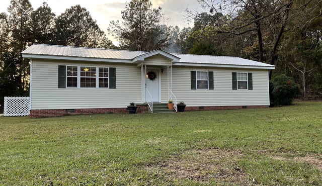 Alabama cabin located in the National Forest, ATV Park, and Beaches!