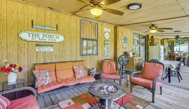 Alabama River Retreat: Dock, Fire Pit, Grill!