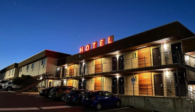 Aladdin Inn and Suites