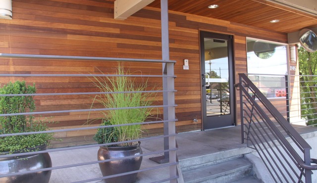 Aladdin Inn & Suites