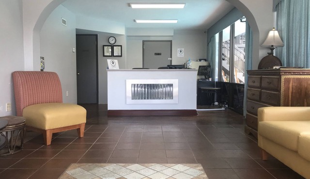 Alamar Resort Inn