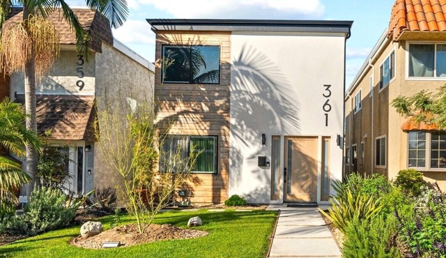 Alamitos Bay exec home near Lagoon. Luxe and quiet, sleeps 6, 3/2.5, AC, dog ok!
