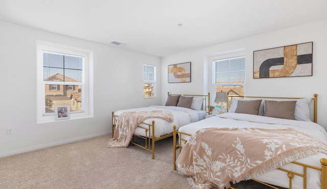 Alamo Bliss/4BR 6Beds/Your Home Away From Home/2 Tvs