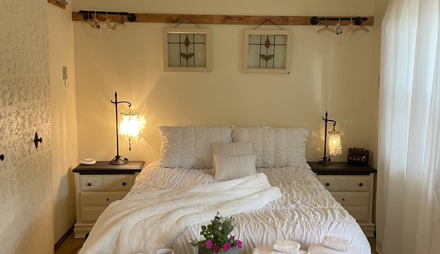 Alamo Springs Country Cottages in Fredericksburg Texas. Cottage #1 Adaline
