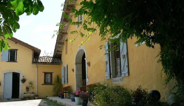 Alaudy Vacances Gîte Écolo Piscine et Jacuzzi