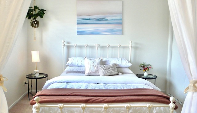 'Alba Bella' ~ Tranquil Sunrise Beach Apartment.nCosy~ Elegant~Modern~Spacious