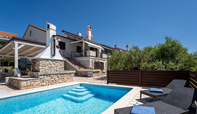 Albaneze by Interhome